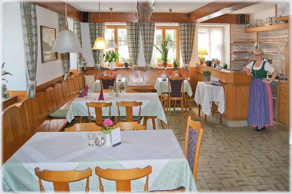 Gasthof-Pension Schuetz Wesenufer Εξωτερικό φωτογραφία
